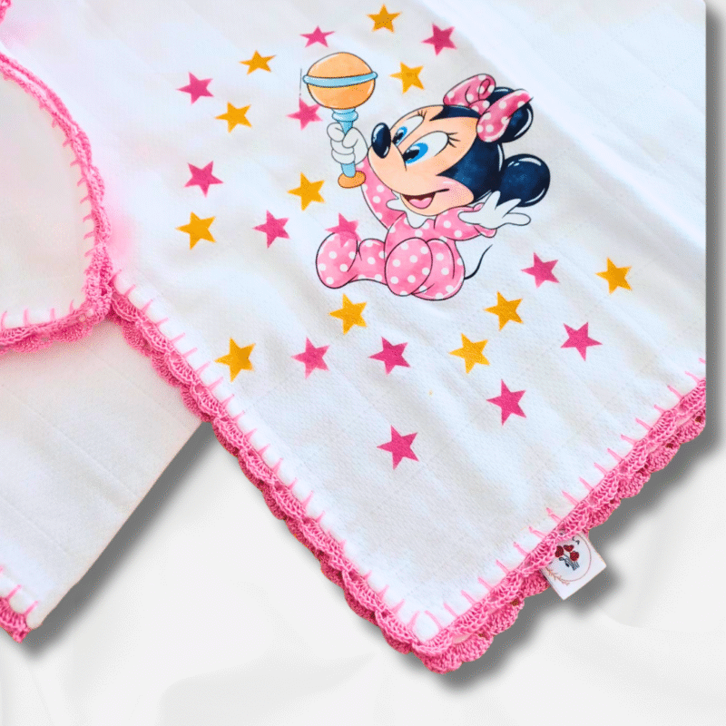 Fralda de Pano Bordada Minnie